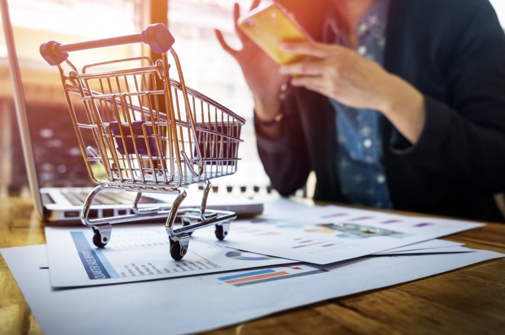 Regulasi Terkini E-Commerce: Shopee dan Tokopedia Sepakat Naikkan Tarif Layanan